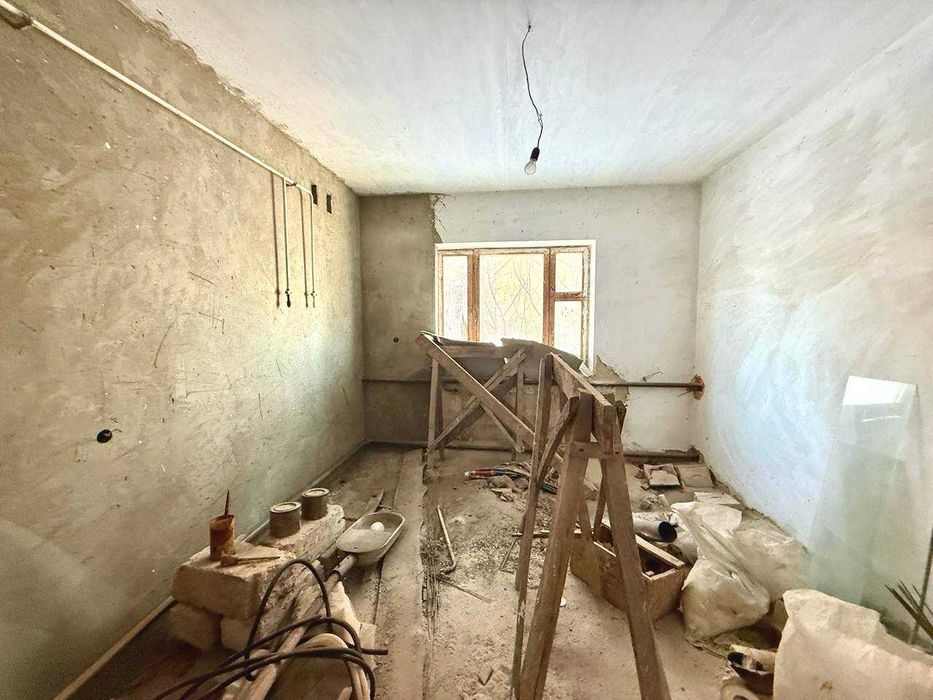 Продаж 5кім будинку під ремонт в м.Переяслав Є ВІДЕООГЛЯД