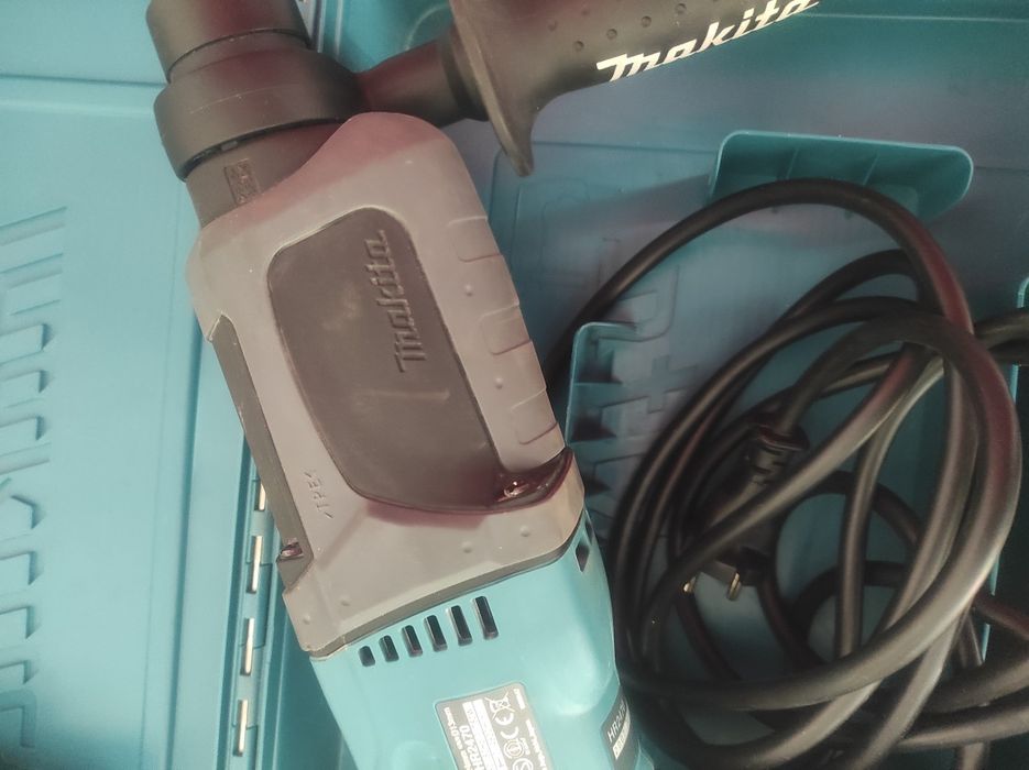 Перфоратор Makita HR2470 Оригінал