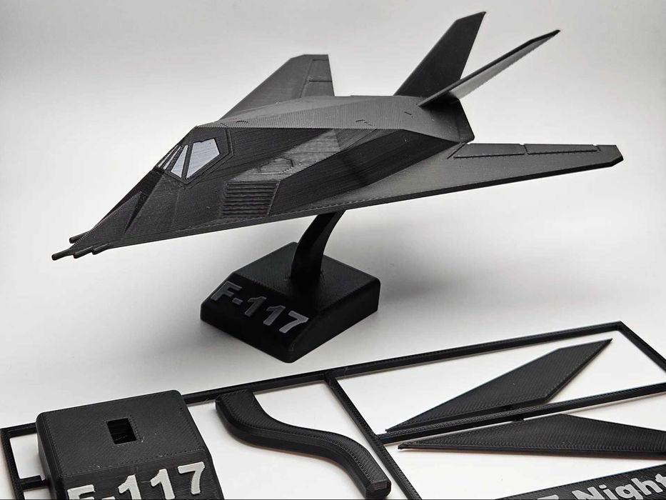 3D-друковані моделі літаків (МіГ-29, F-16, Cу-24, МіГ-21 та інші)