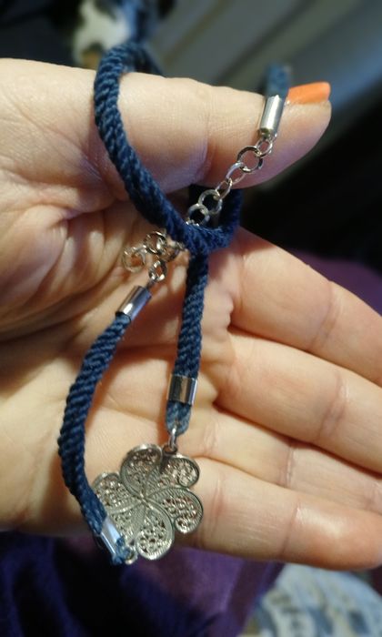 Pulseira dupla com flor em filigrana