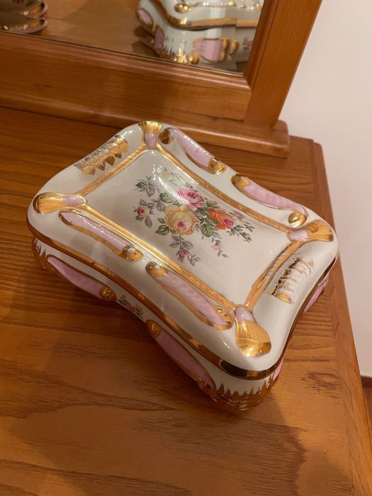 Conjunto de decoração de porcelana – elegantes para casa