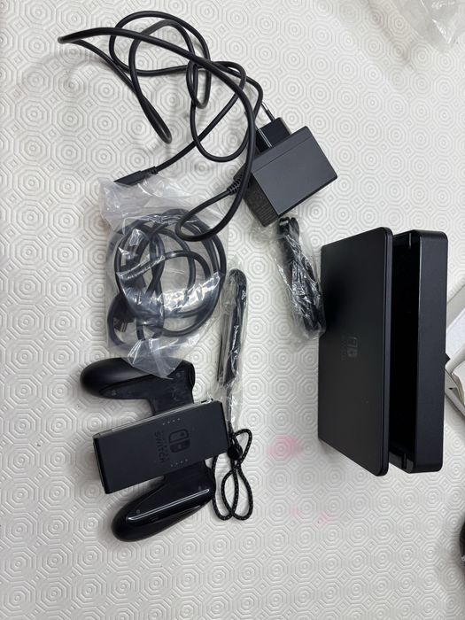 Nintendo Switch Oled com acessorios