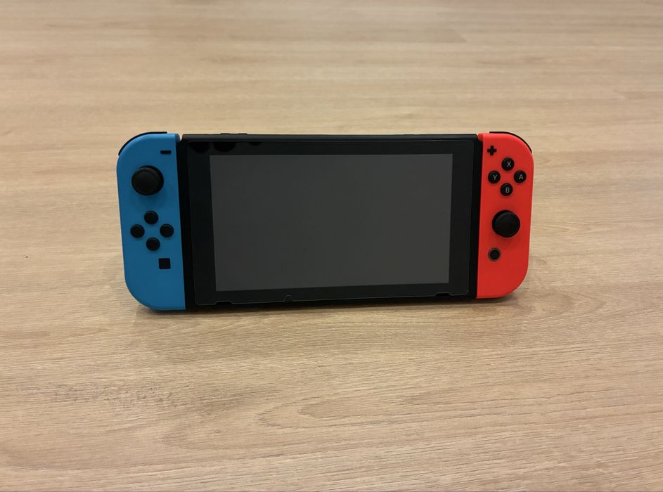 Nintendo Switch v2 - Como nova