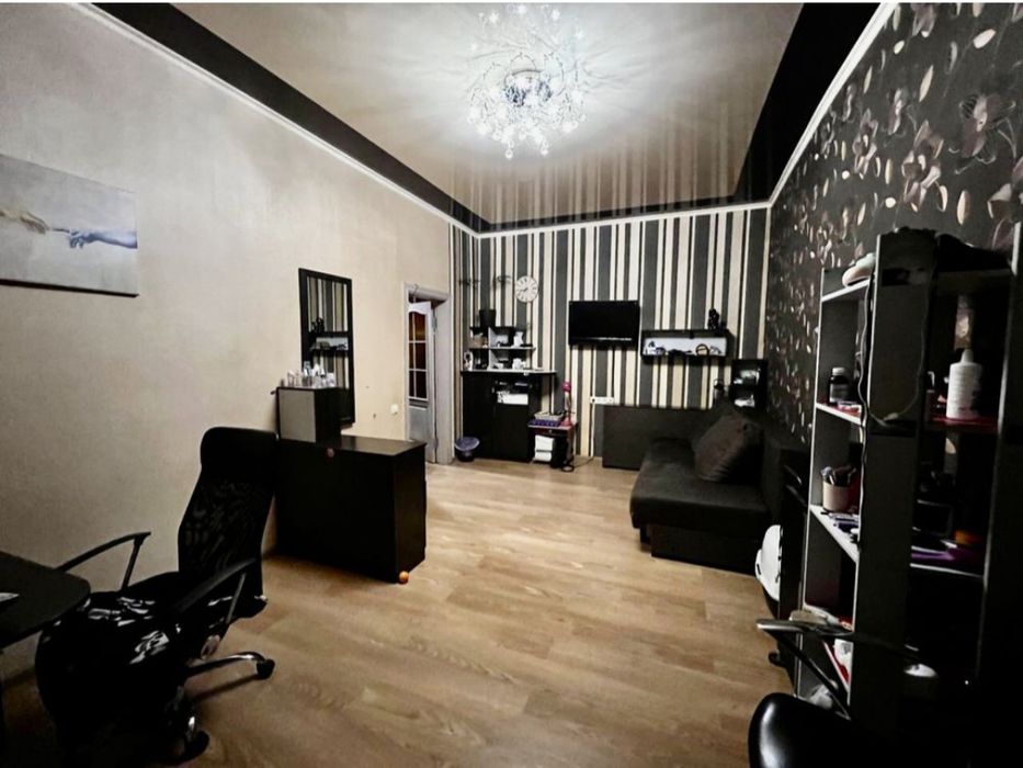 1 кімнатна,князів Острозьких.