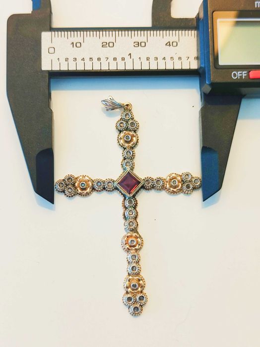 Cruz Prata e Ouro Ametista Diamantes