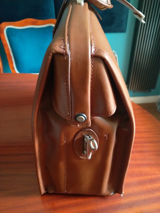 Aktówka skórzana McKlein brązowa na laptopa