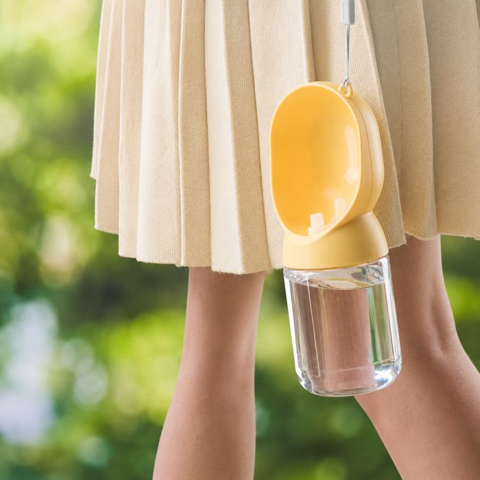 Пляшка для води собакам поїлка жовта