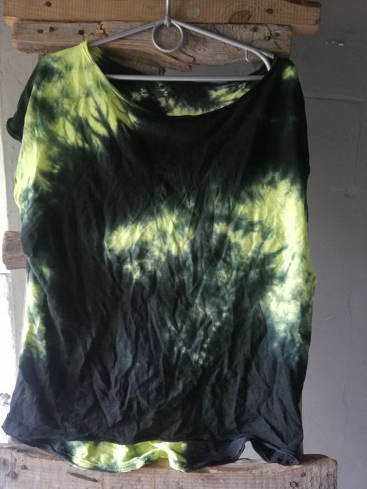 Tshirt czarny wielobarwny M L