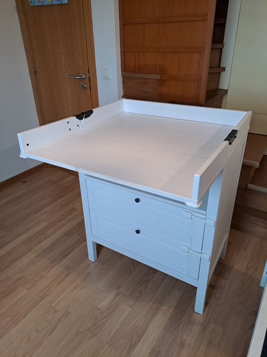Trocador & cómoda branca Ikea Sundvik