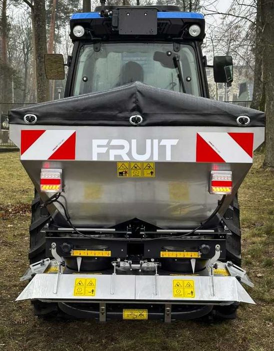 Rozsiewacz nawozów COMPACT FRUIT 600 wapna POM Augustów nowy