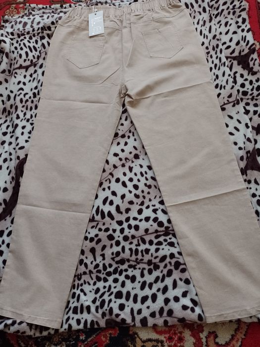 Джегинси жіночі нові.