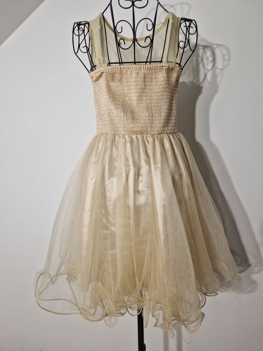 Tiulowa sukienka koktajlowa damska L