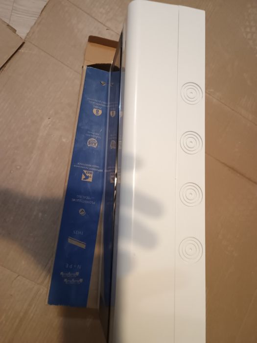 Skrzynka nadtynkowa 18 modułowa