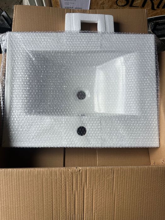Móvel casa de banho novo. 80x59x45 com ou sem lavatório. Lavatório cerâmico branco 30€
