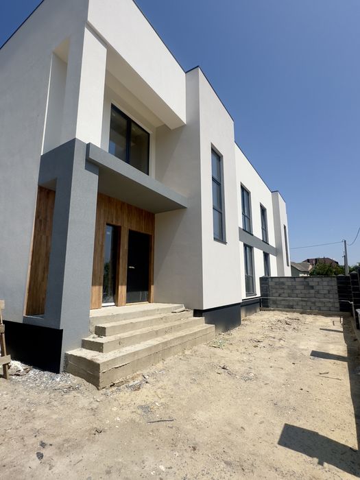 ПРОДАЖ котеджу з просторою ділянкою 4,5 сот