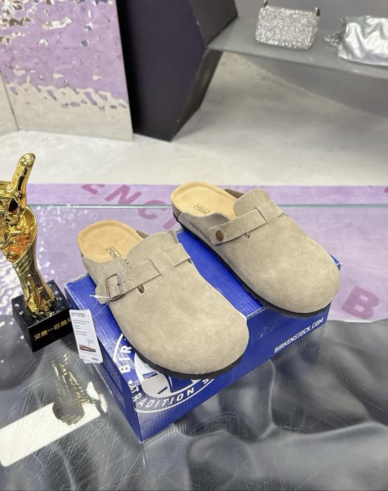 Замшеві шльопанці тапки Birkenstock