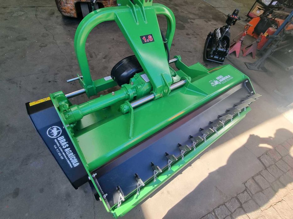 Triturador destrocedor martelos novo 1.60 mt de trabalho