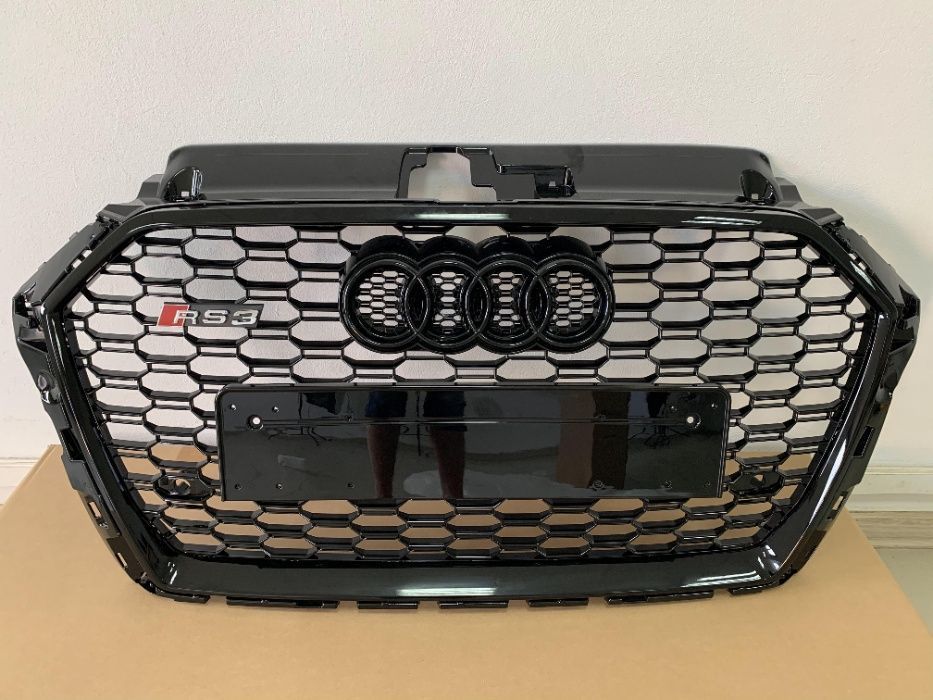 Решітка радіатора audi a3 S3 RS решотка audi решітка rs3 ауди РЕШЕТКА