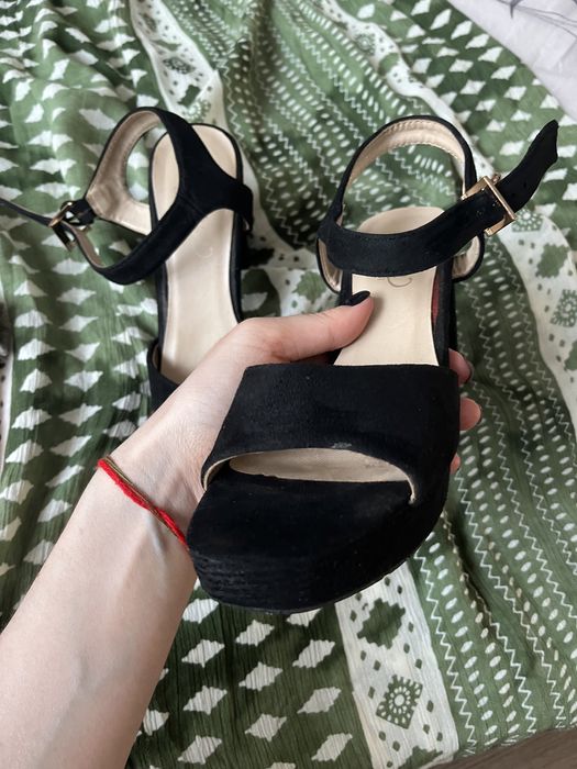 Туфлі босононіжки на каблуку на підборах