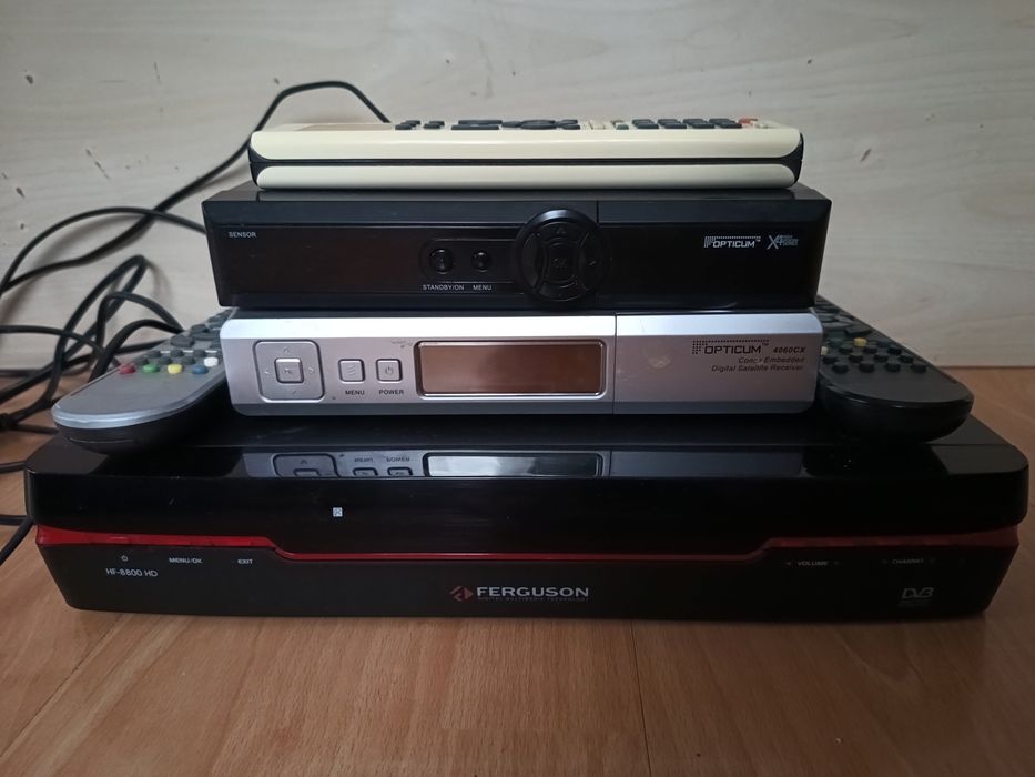 Dekodery satelitarne Ferguson Hf-8800 HD Opticum 4060cx Opticum HD X40