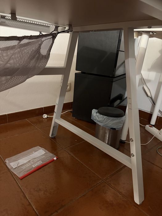 Secretária IKEA