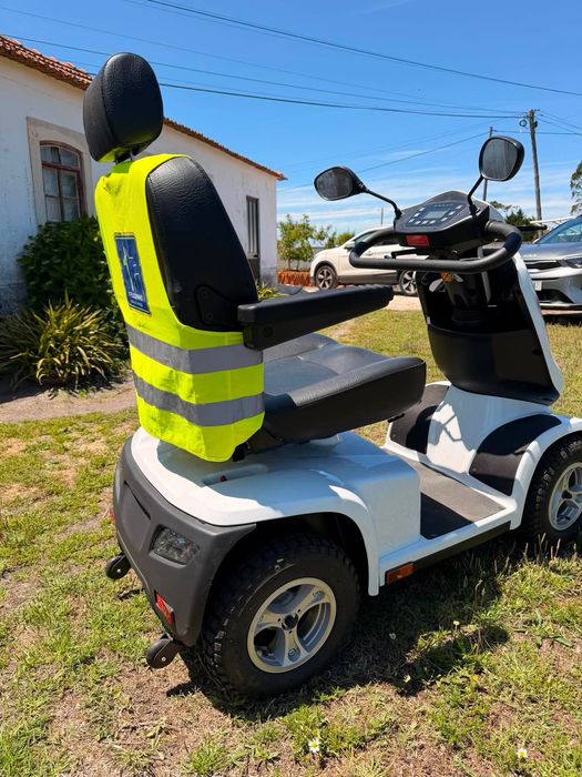 Scooter mobilidade reduzida