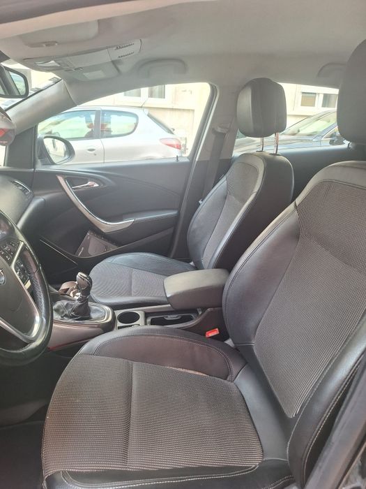 Opel Astra J cosmos cdti 1.7 gasóleo, 2010