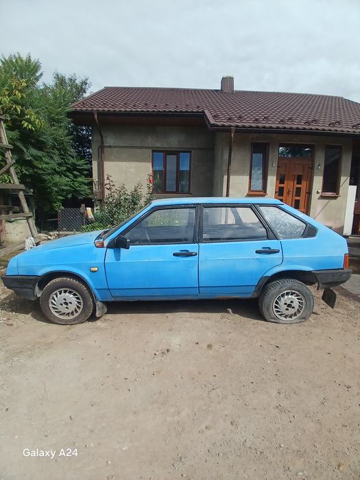 Легковий автомобіль ВАЗ 2109 1990