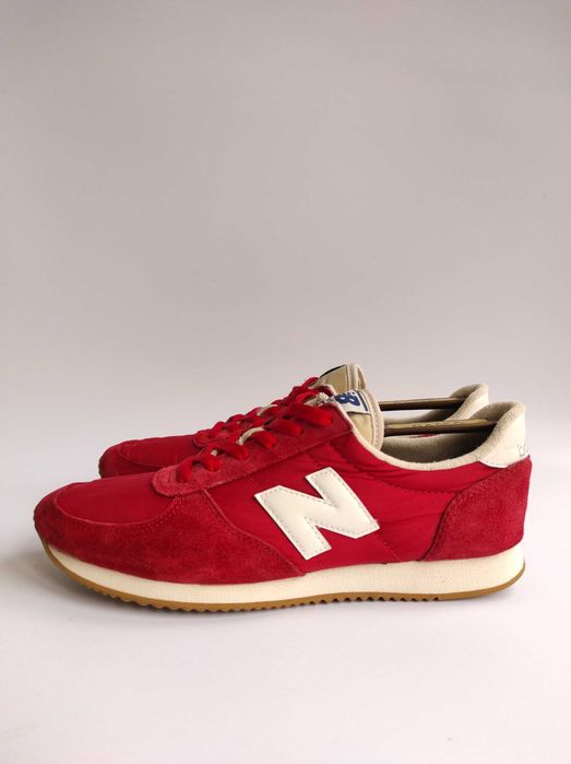 Кросівки New Balance 220
