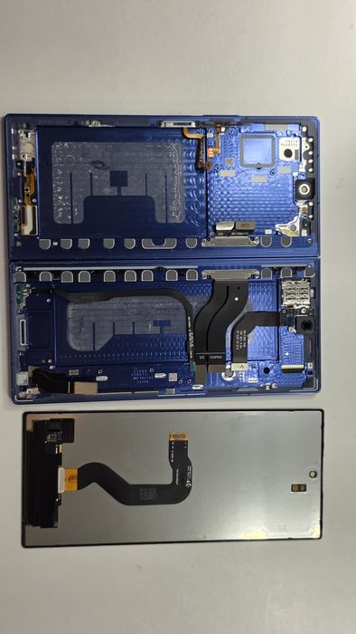 Два дисплеї Samsung Fold 7