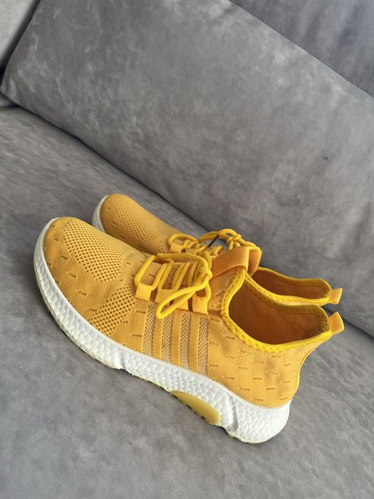 Продам кросівки