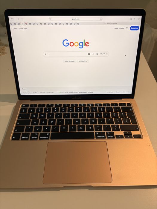 Mcbook Air złoty