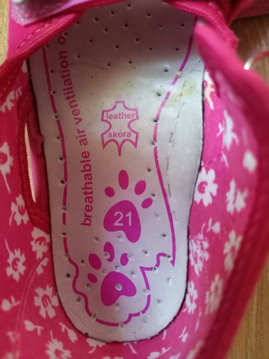 Kapcie dziewczęce 21