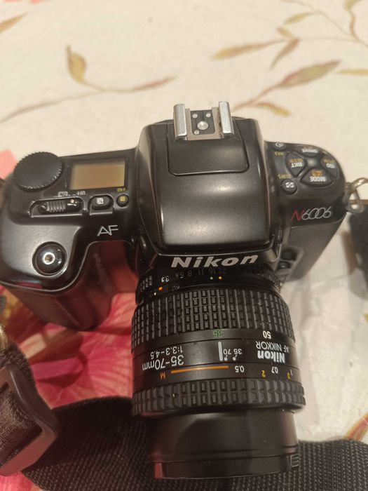 Maquina fotografica Nikon AF N6006