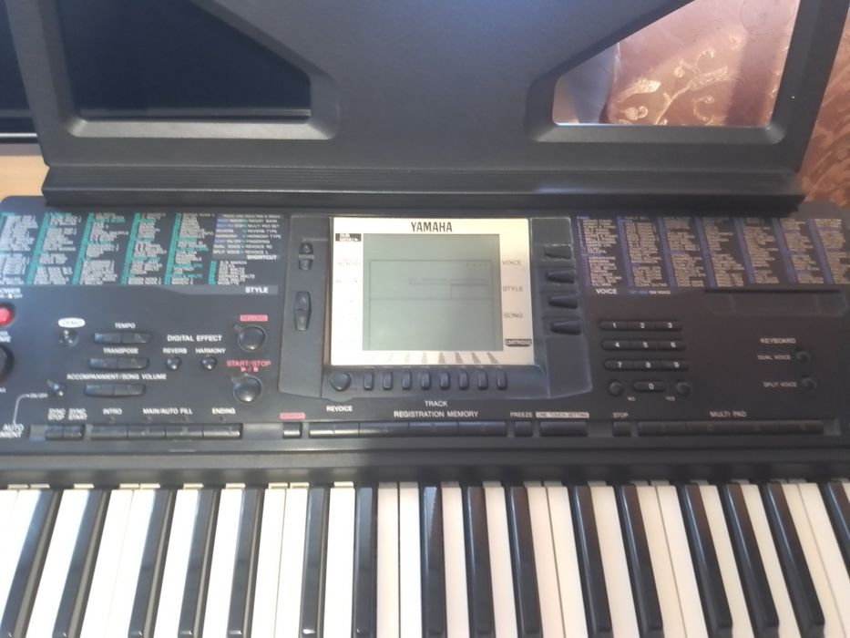 Синтезатор YAMAHA