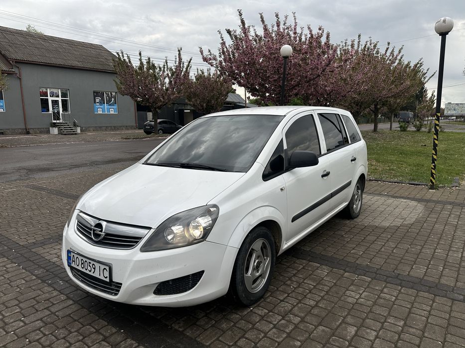 Опель зафіра 7 міст 2010 1.6 бен