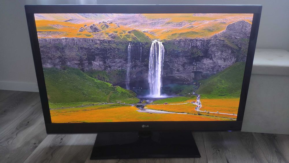 Tv LG 42 cale FullHD 100Hz