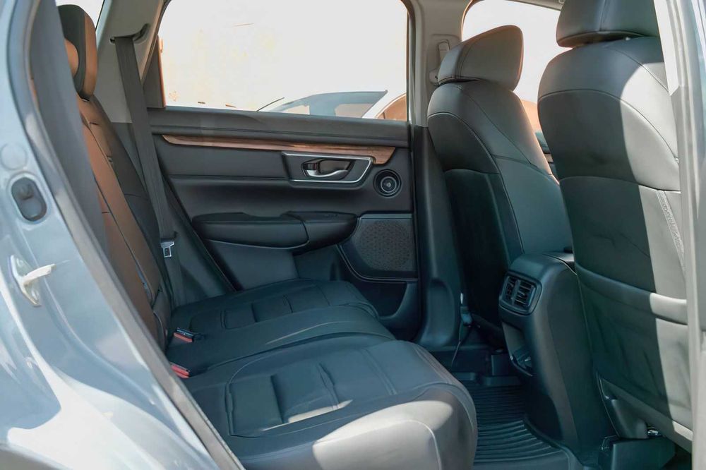 Honda CR-V Hybrid      2020