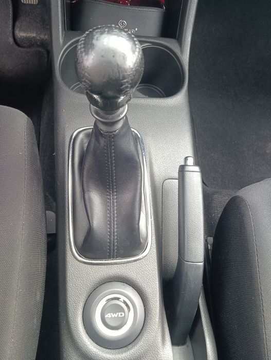 Машина Mitsubishi Outlander