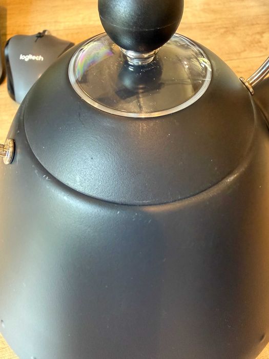 Alessi Czajnik 9093 BB  z gwizdkiem ptaszkiem, czarny mat