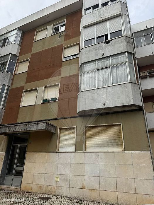 Apartamento T2 para venda — Rio de Mouro, Lisboa