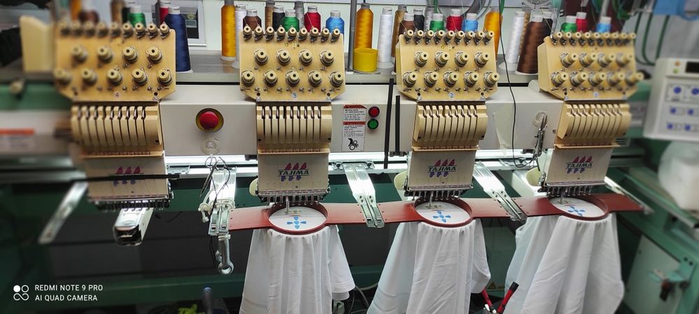 Maquina de bordar Tajima