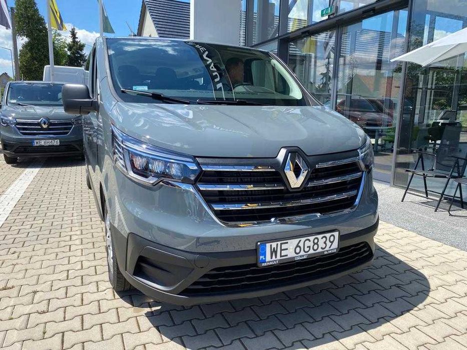 Wynajem samochodu wynajem busów 9 osobowych z automatyczną skrzynią biegów Renault Trafic Automat