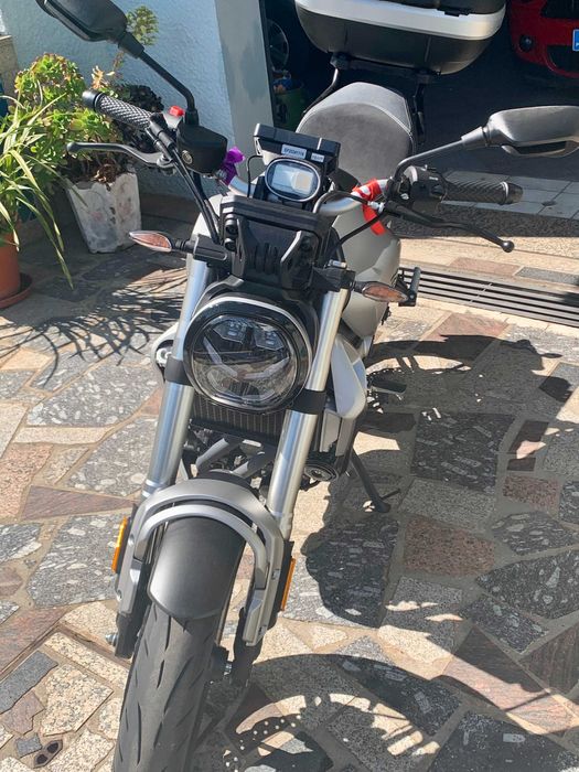 Voge 350 AC neo-retro