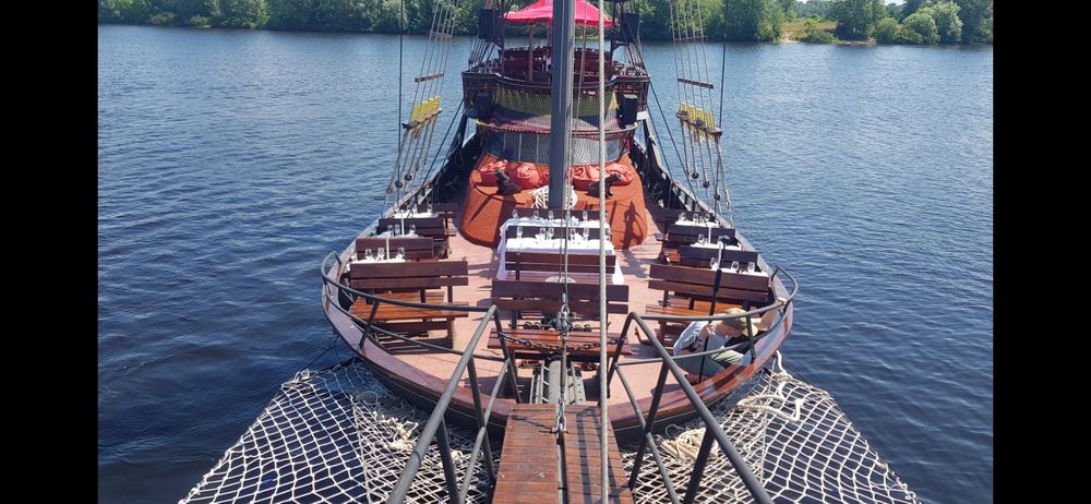 Теплоход Корабль Бригантина кафе аренда бизнес