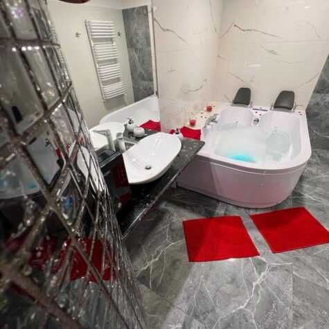 Romantyczny Apartament LOVE ROOM z Jacuzzi