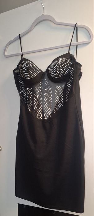 Sukienka  dopasowana cekiny-mini