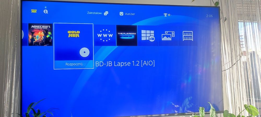 Konsola PlayStation 4