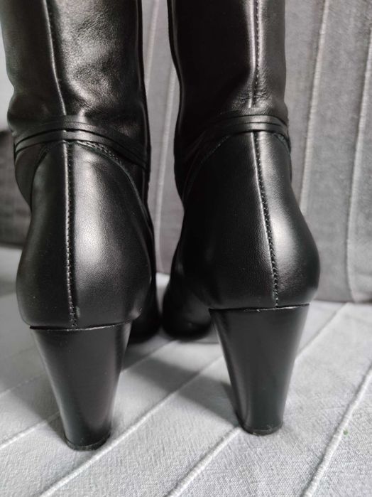 Buty kozaki czarne skóra rozm. 38 La Strada