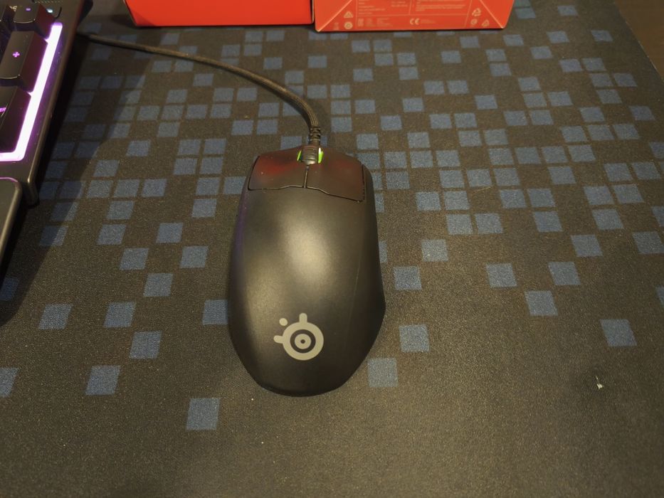 Teclado Steelseries RGB Apex3 PT + Rato Steelseries Prime+